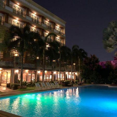 Leuxay Hotel Виентиане Екстериор снимка